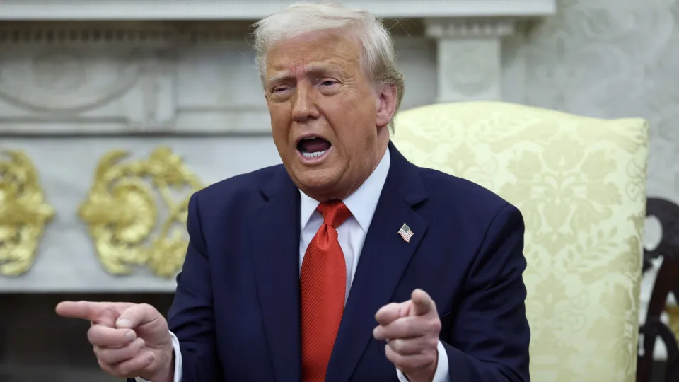 Trump volta a criticar Powell após alerta do Fed sobre tarifas