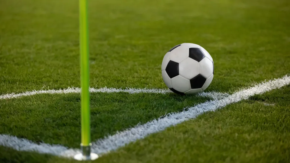 Flamengo e Inter na Libertadores e 'playoffs' da NBA; veja destaques da TV