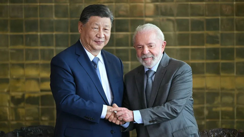 Lula critica 'fake news' da Globo sobre Janja na China