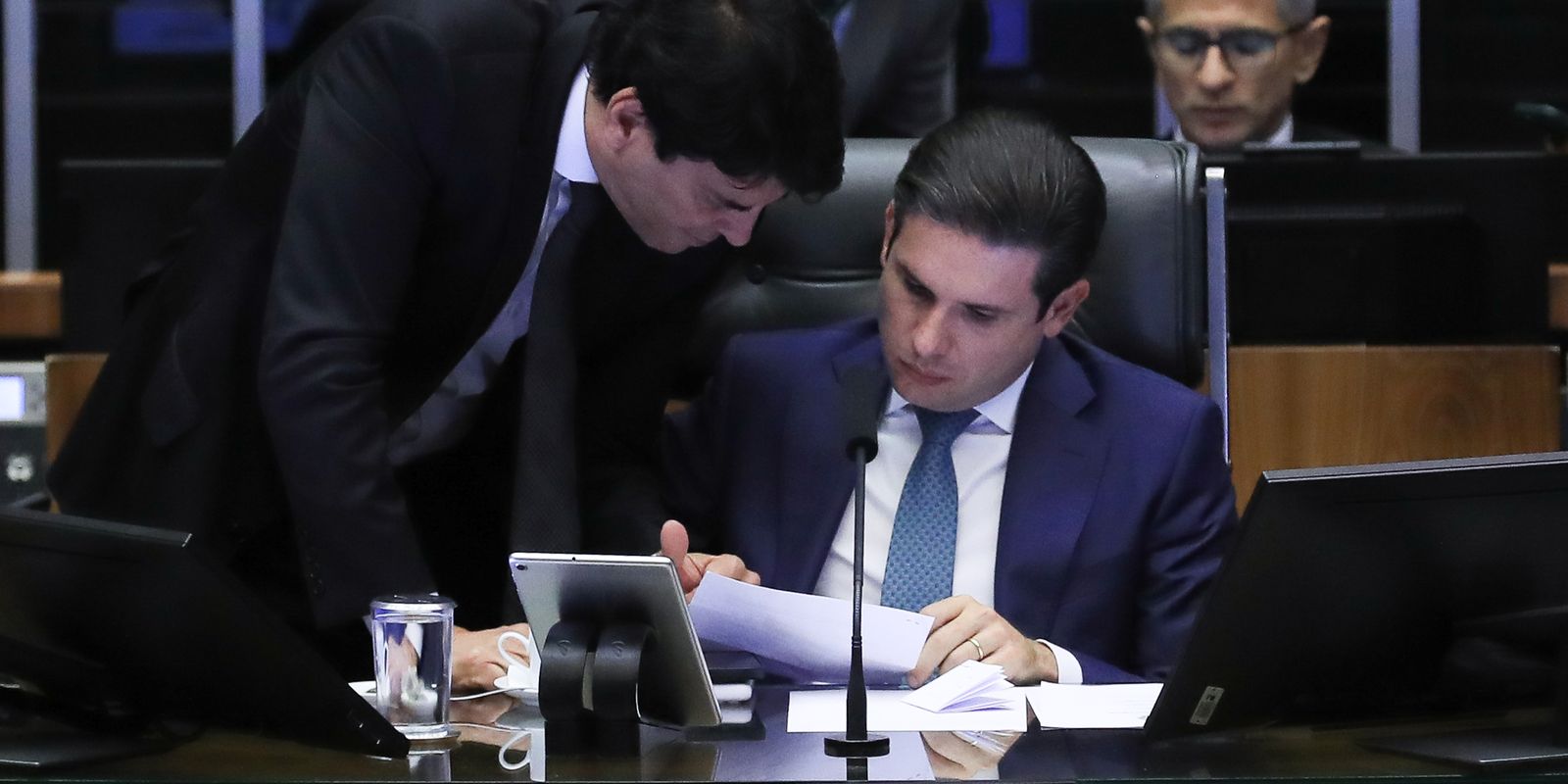 Câmara restabelece voto secreto em PEC da Blindagem