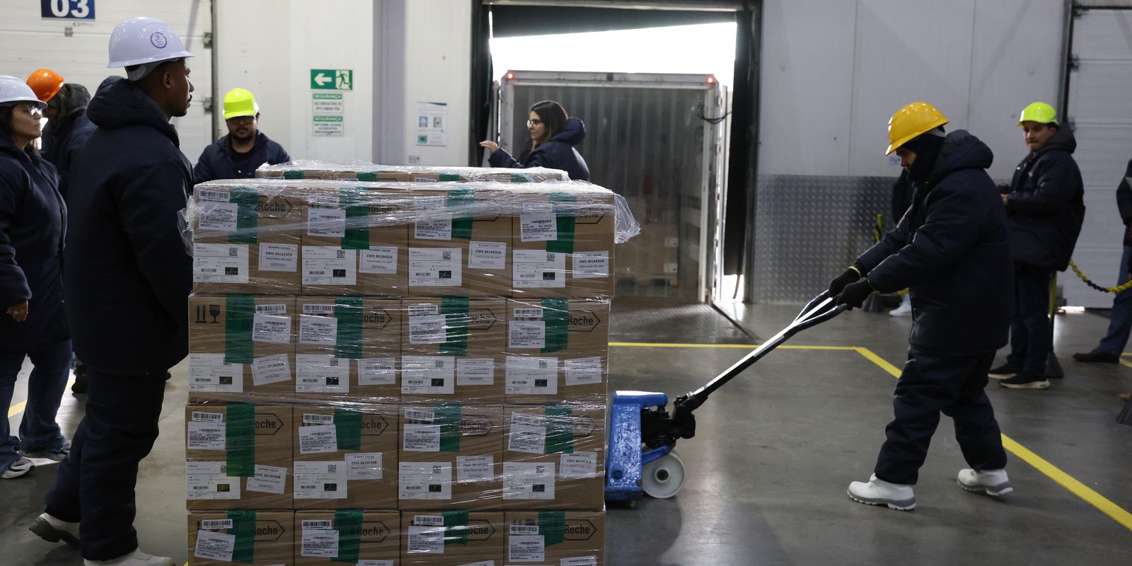 Brasil recebe lote de medicamento para tratar câncer de mama no SUS