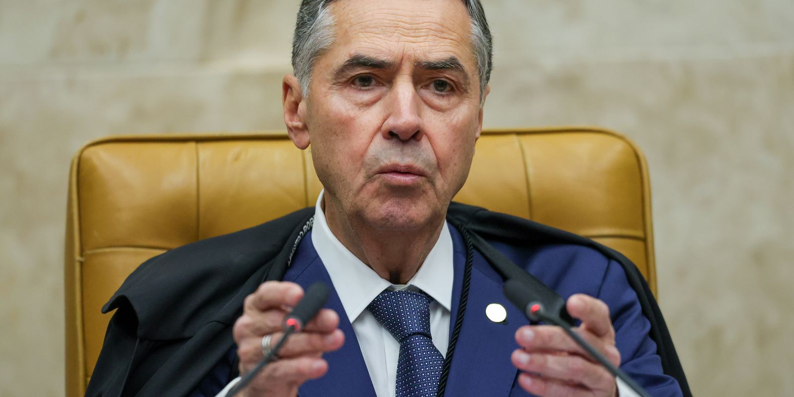 Barroso recebe alta médica após ser internado em Brasília