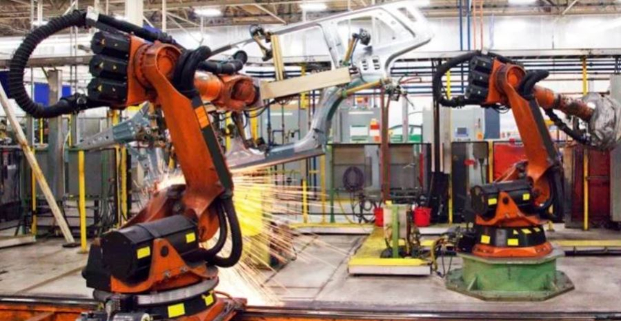 Produção industrial avança em oito dos 15 locais pesquisados em novembro, segundo IBGE