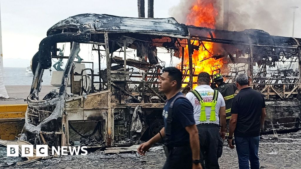 Cartel henchmen unleash violence after top drug lord killed in Mexico