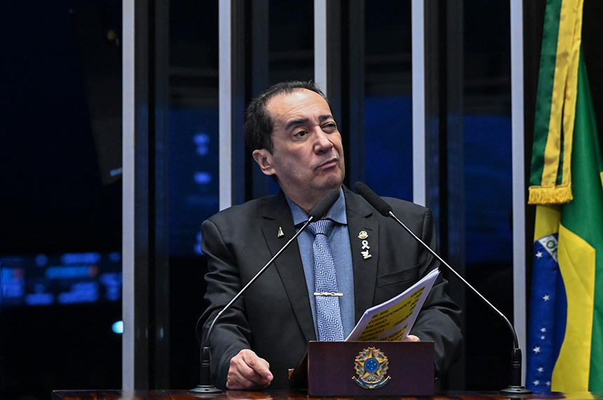 Kajuru critica supersalários e cobra fim de 'penduricalhos' acima do teto