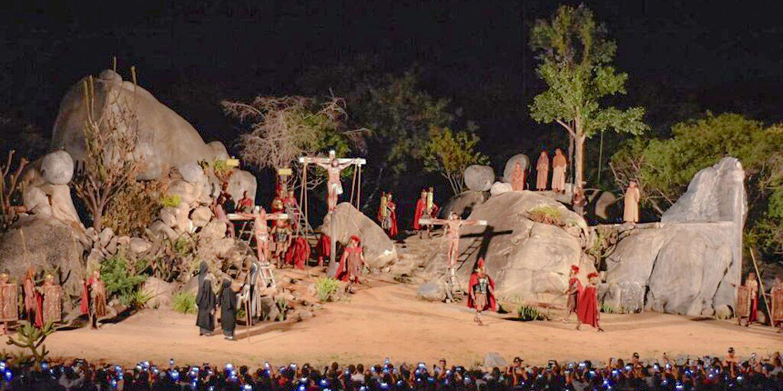 Paixão de Cristo de Nova Jerusalém tem encenações até domingo