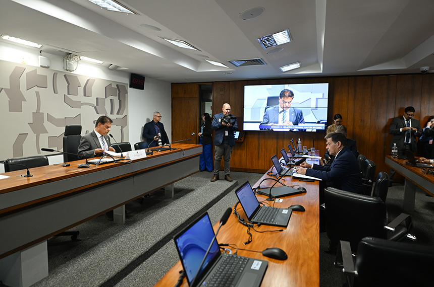 CRE sabatina indicados para embaixadas na quarta