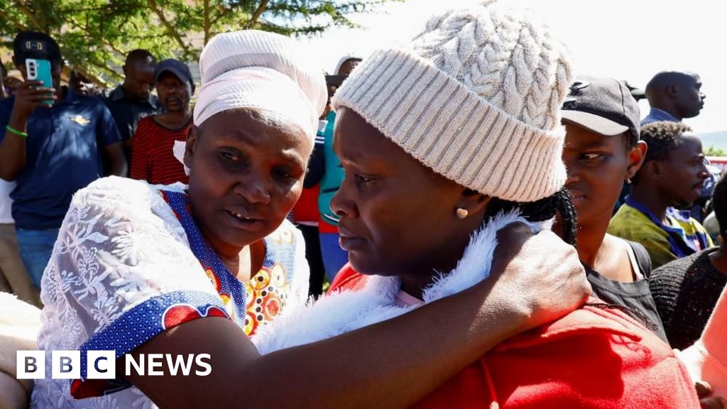 Sixteen pupils killed in Kenya school fire