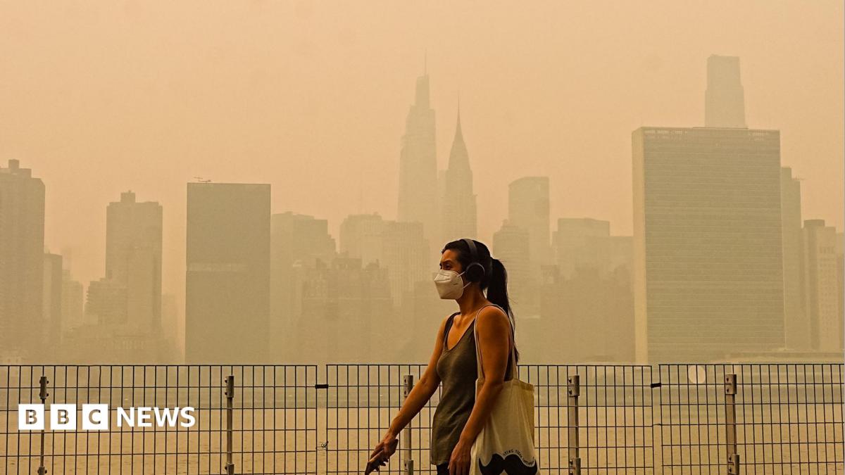 Trump threatens new Canada tariffs over fires sending 'filthy' air into US cities