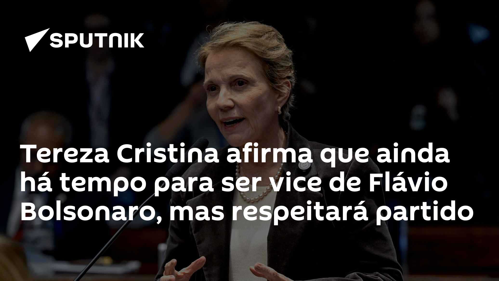 Tereza Cristina afirma que ainda há tempo para ser vice de Flávio Bolsonaro, mas respeitará partido