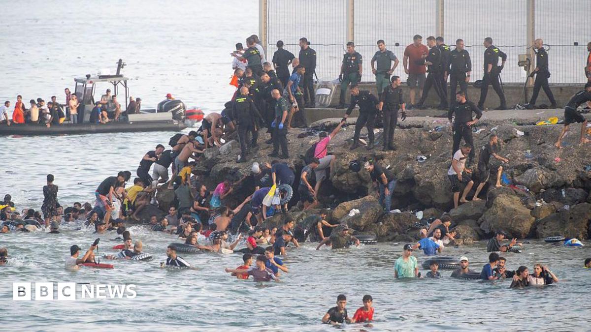 EU calls for stronger borders after Ceuta migrant crossings