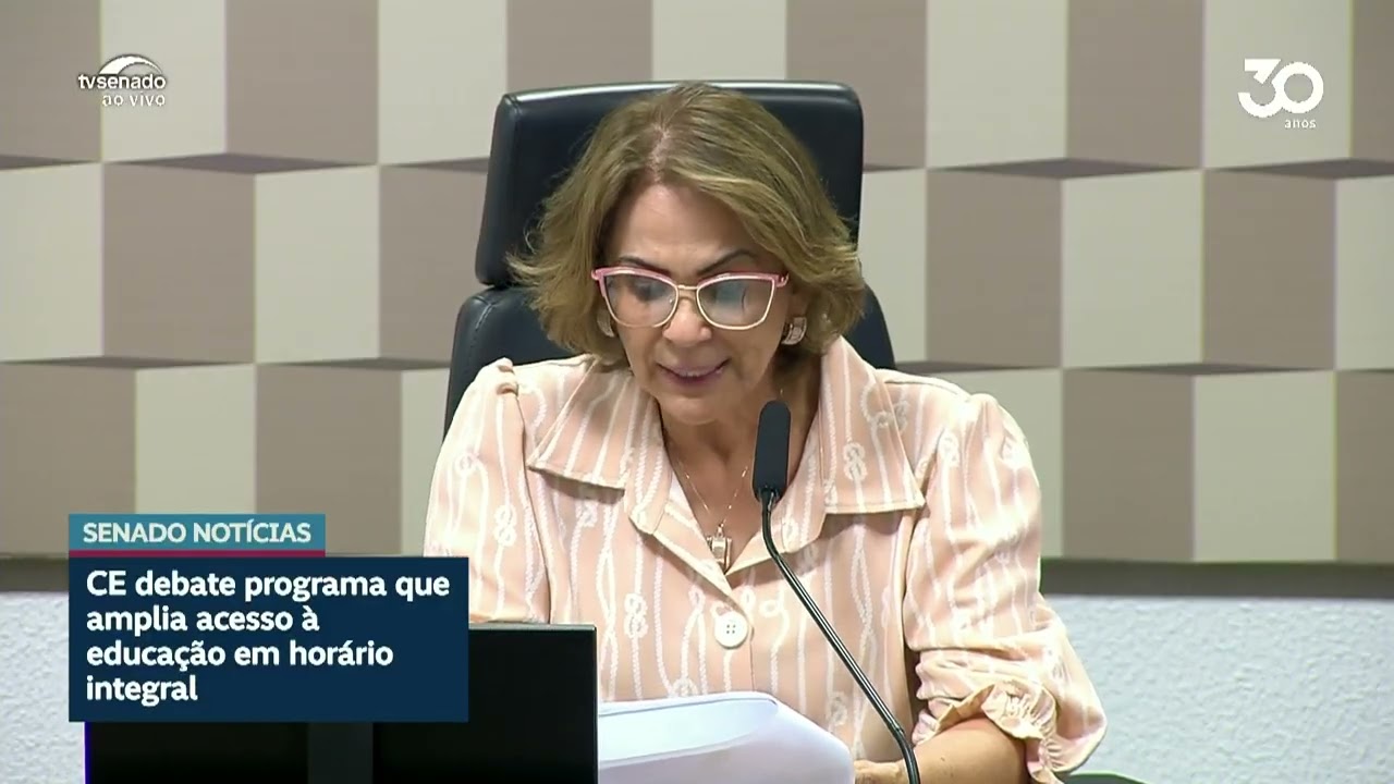 Vídeo: Debatedores defendem ampliação da oferta de tempo integral nas escolas públicas