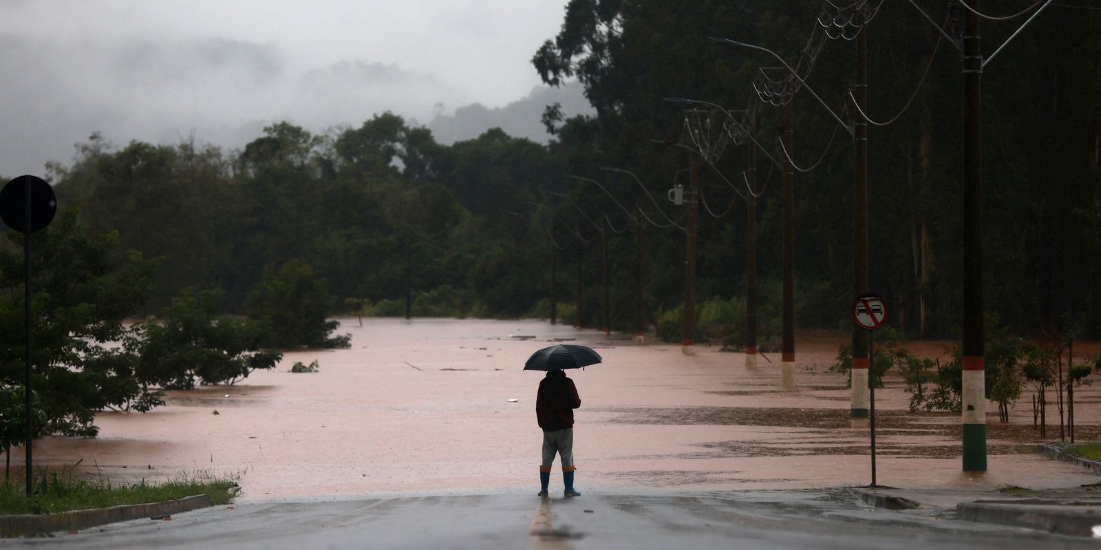 Ciclone extratropical favorece tempestade no Rio Grande do Sul