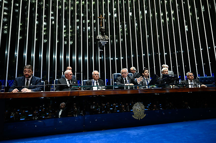 Em sessão especial, representantes da maçonaria destacam papel da instituição