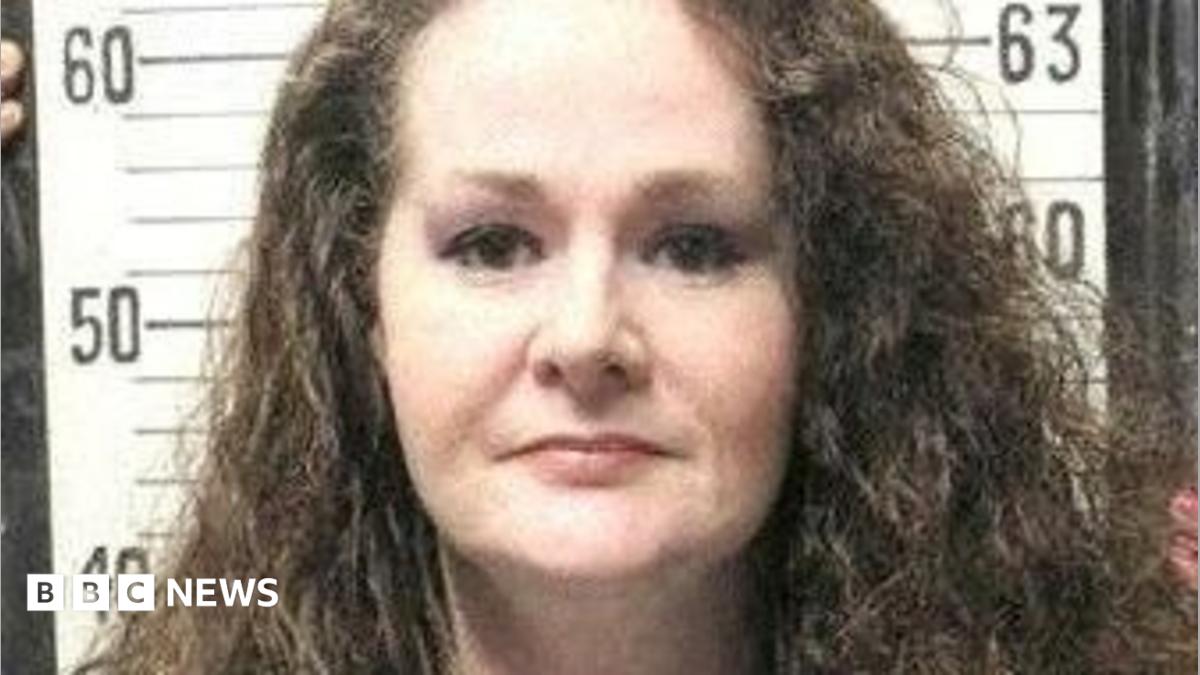 Christa Pike now walking after failed US execution, lawyer tells BBC