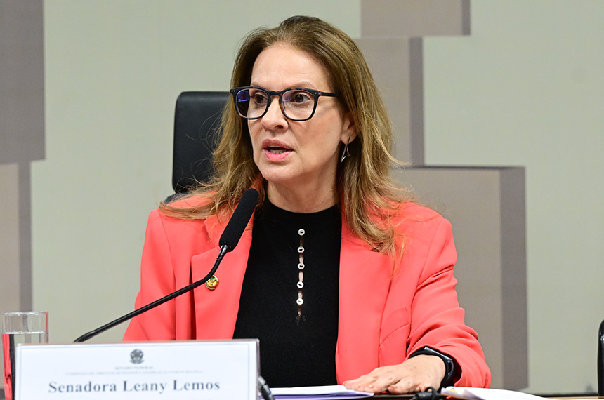 CMA debate efeitos da política externa dos EUA sobre o Brasil