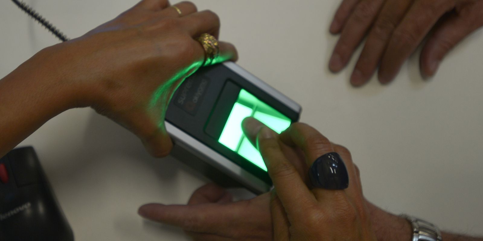 INSS alerta para golpes que usam informação falsa sobre biometria